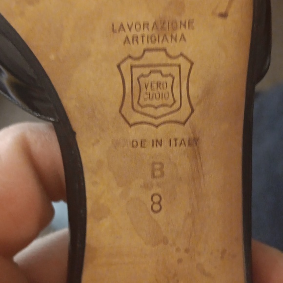 Manolo Blahnik size 8 - Picture 5 of 7